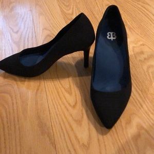 Beta brand heels- classic